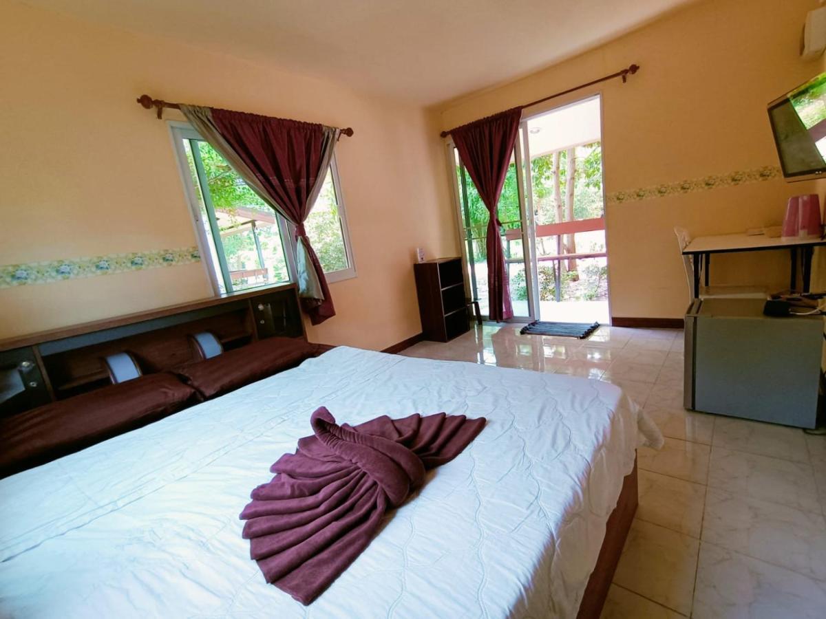 Win Gray Homestay Resort Pathiu Exterior photo